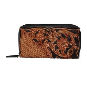 NWT Tooled Leather Mynxe Wallet